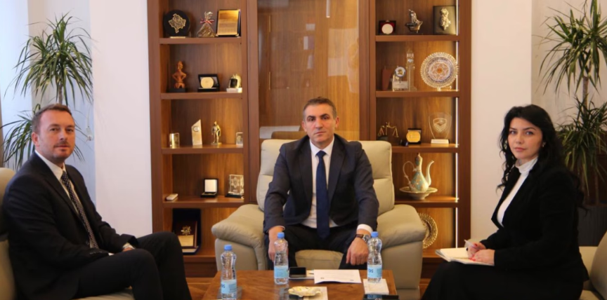 Kryeprokurori i Shtetit priti në takim përfaqësuesin e projektit të Bashkimit Evropian “EU4FAST”