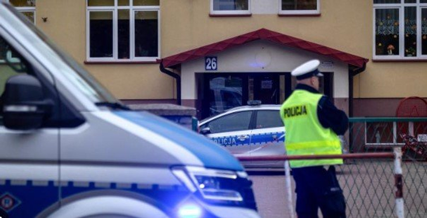 Alarm në shkollat e Polonisë pas tre sulmeve me thikë  vendosen 20 mijë forca policore në institucionet arsimore