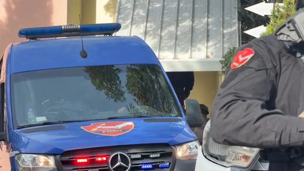 Dyshohet se po përgatitnin atentat, Gjykata e Lezhës lë në burg tre të arrestuarit