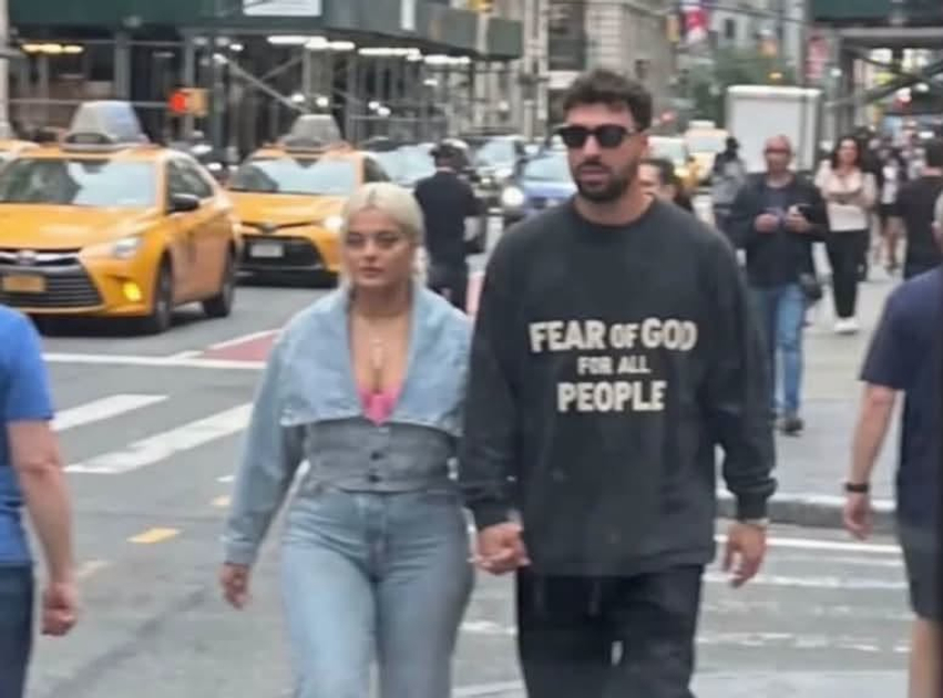 Bebe Rexha dhe Ledri Vula dorë për dore në SHBA