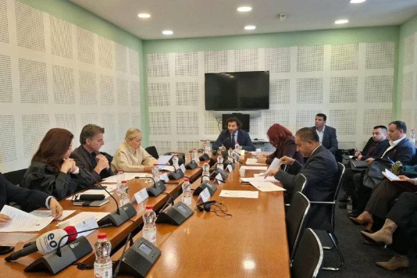 ​Komisioni për Kulturë, Sport dhe Rini miraton ndryshimet buxhetore për vitin 2026