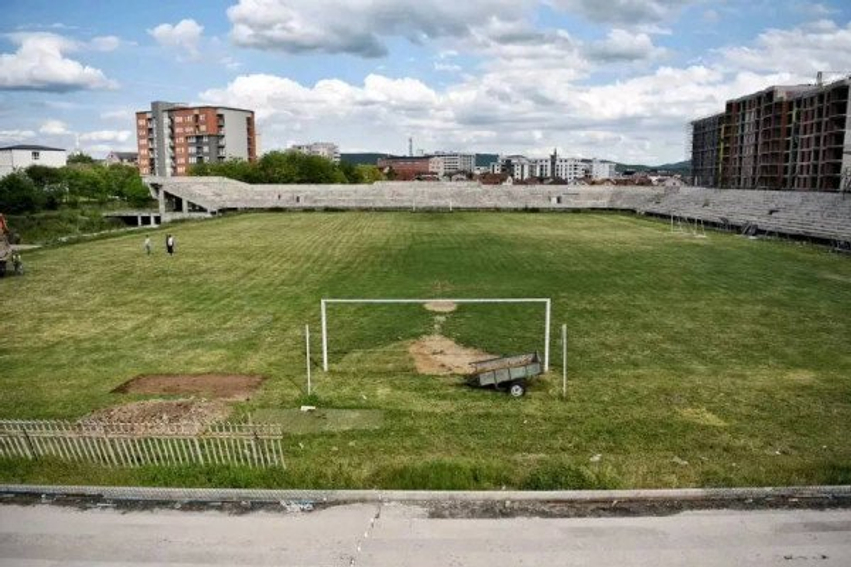 Matoshi ngre shqetësimin për stadiumin e Gjilanit  Punimet kanë stagnuar
