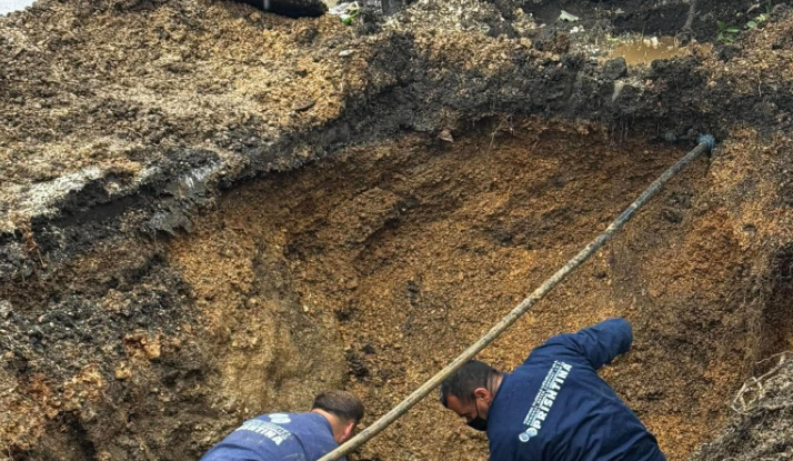 Defekti në rrjetin e ujësjellësit, po punohet për sanimin e problemit