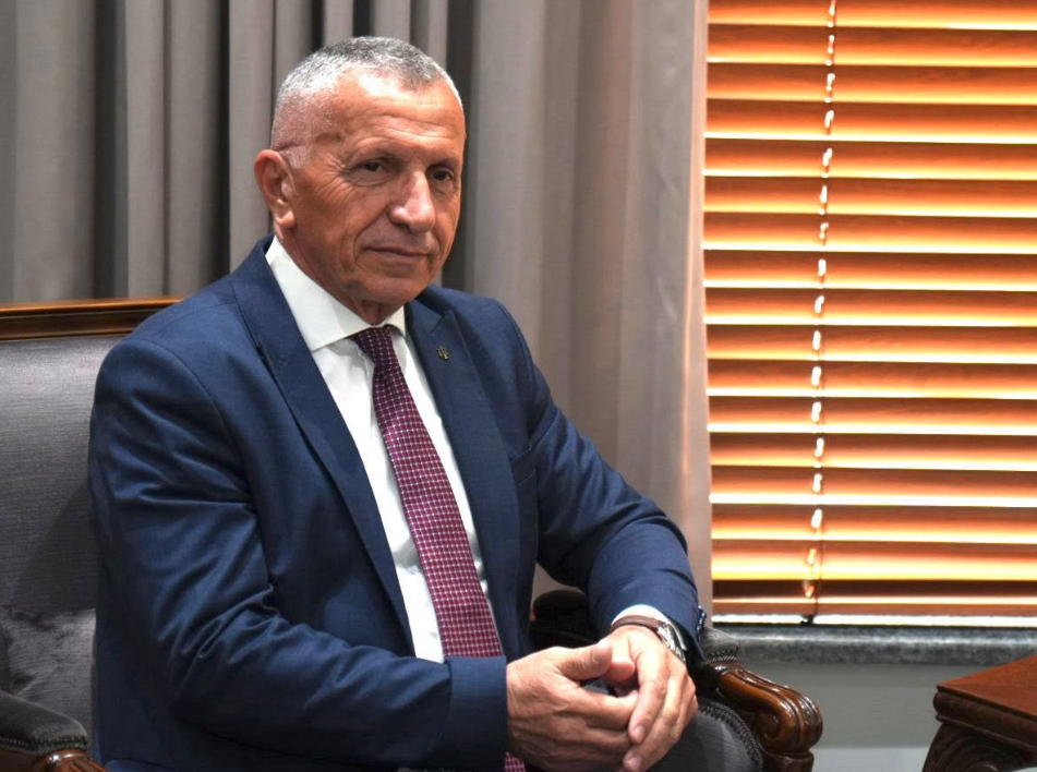 Shaip Kamberi për “Bota sot”: Bashkimi shqiptar në Serbi, domosdoshmëri për mbrojtjen e të drejtave