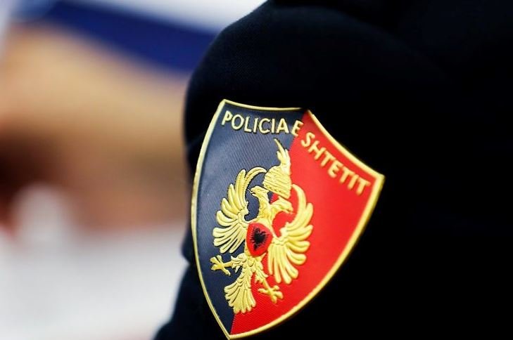 Goditet me levë nga dy persona/ Ballsh, 37-vjeçari përfundon në spital