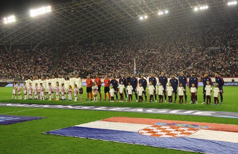 UEFA e dënon Federatën Kroate të Futbollit pas incidenteve në Split