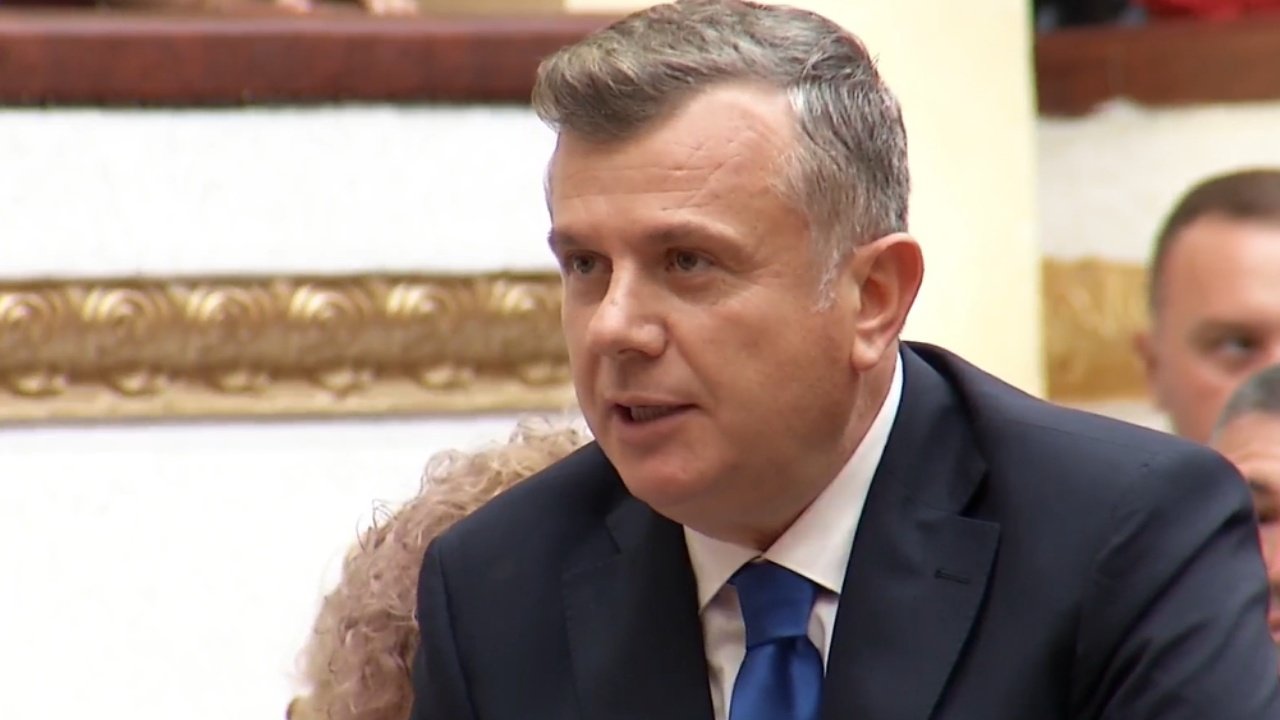 “Kudo është Saliu, shikojeni edhe te grupet e sipërmarrjeve private”, Taulant Balla ngre akuza ndaj PD