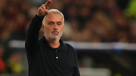 Mourinho habit me deklaratë pas fitores spektakolare në Romë