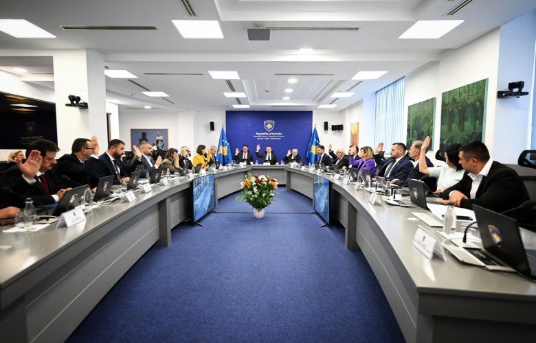 Kosova mbështet financiarisht Luginën, Serbia akuzohet për bllokim të fondeve