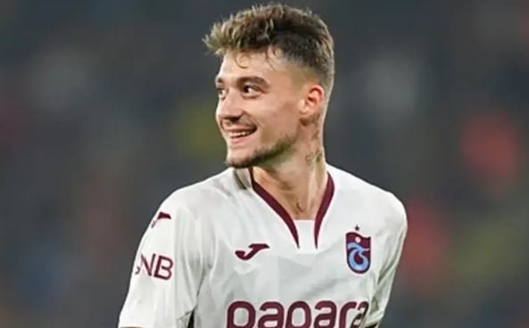 Futbollisti shqiptar pëlqen më shumë të shënojë jashtë fushe
