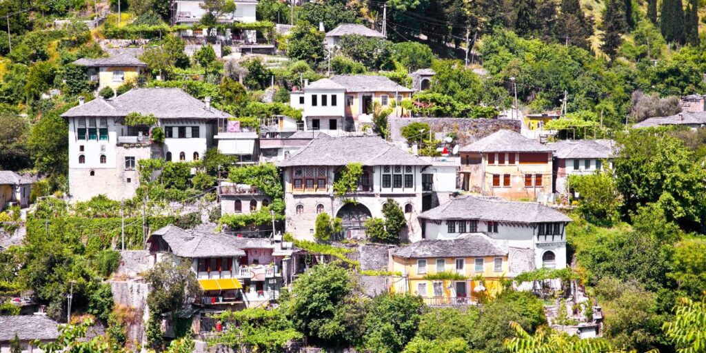 Në katër qarqe të Veriut dhe Gjirokastër, familjet shpenzojnë më pak se 10 vite më parë