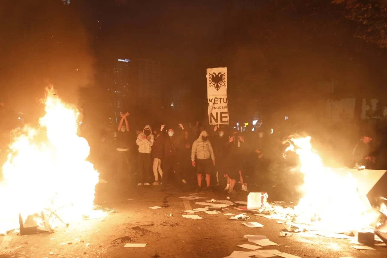 Revolta studentore në Tiranë, Ministria e Shëndetësisë jep përditësim mbi gjendjen e të plagosurve: 6 të lënduar në gjendje të mirë