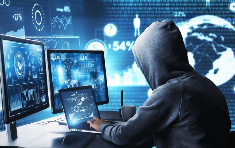 MPB dhe FBI shkatërrojnë tregun ilegal “OLVX“, kallëzim penal ndaj 20 vjeçarit nga Tetova