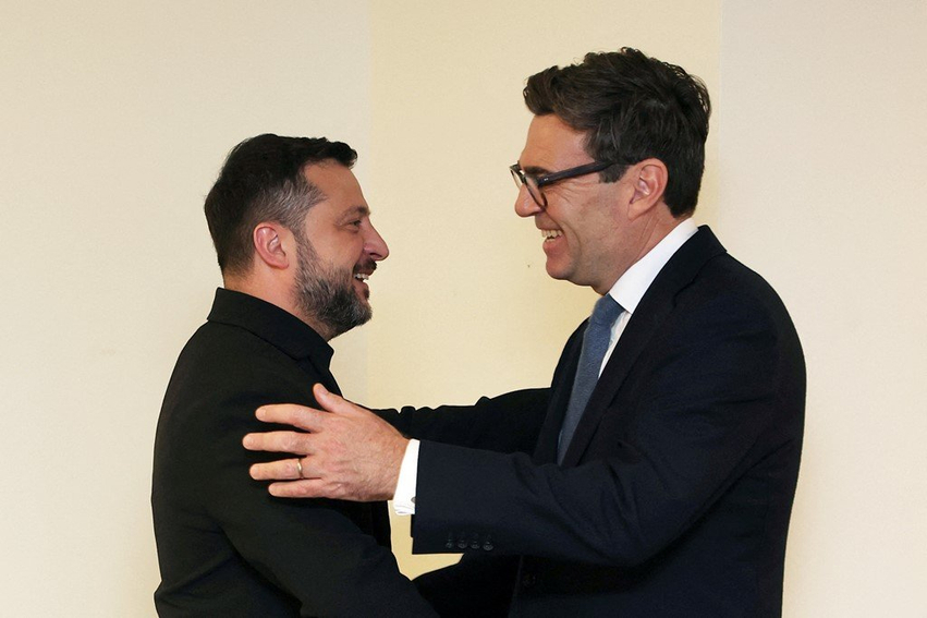 zelensky-takohet-me-burnham-ne-downing-street-britania-pershpejton-ndihmen-ushtarake-per-ukrainen