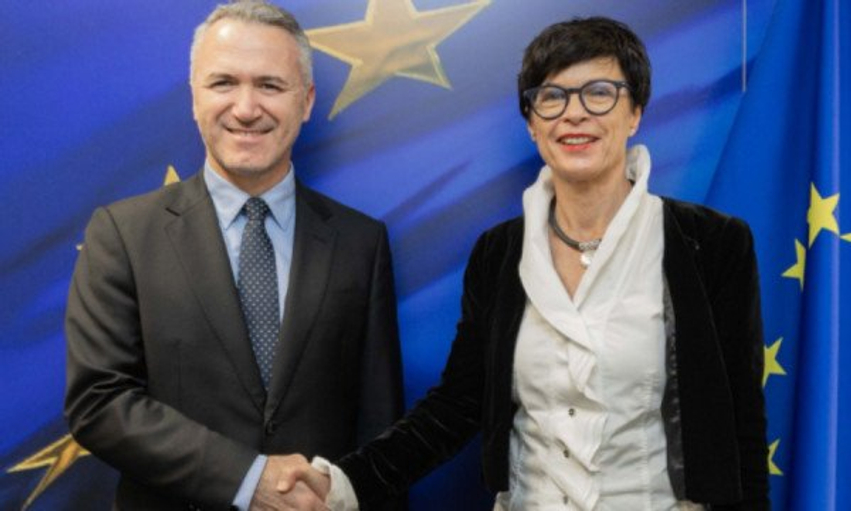 marta-kos-serish-mesazh-kosoves-ndryshimet-ne-ligji-per-specialen-hap-i-rende-prapa-ne-rrugetimin-drejt-be-se