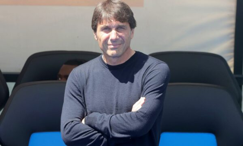Conte drejt Man Utd  Carrick rrezikon shkarkimin