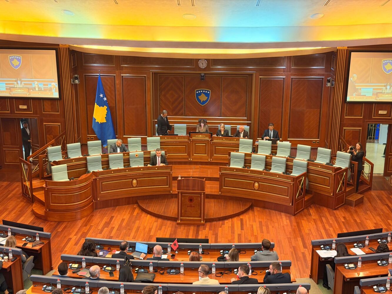 Kuvendi përmbyll seancën me vendime të rëndësishme, miratohen ndryshimet në ligjin për pastrimin e parave