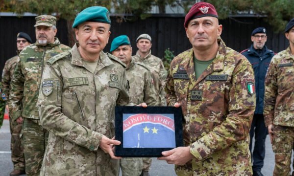 NATO pas ndërrimit të komandës në KFOR: Situata e sigurisë në Kosovë po përmirësohet, BP ka rëndësi strategjike për Aleancën