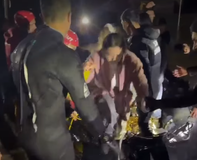 Dalin pamjet e evakuimit, ja si u shpëtua aktorja nga përmbytjet në Stamboll 