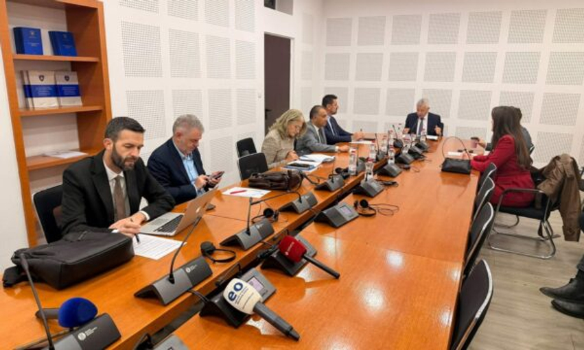 komisioni-per-komunitete-miraton-projektligjin-per-parandalimin-e-pastrimit-te-parave