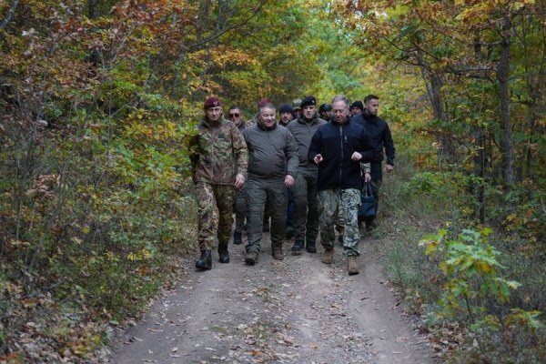 ​Wikoff, Vergori dhe Hoxha në veri, vizitojnë KFOR-in dhe Policinë në patrullime të përbashkëta