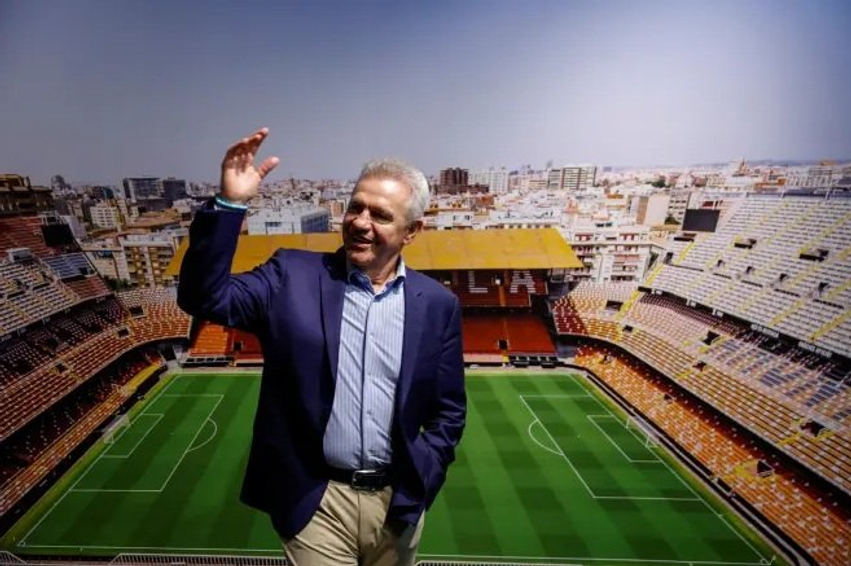 Javier Aguirre i jep fund traditës 103 vjeçare në  Mestalla 