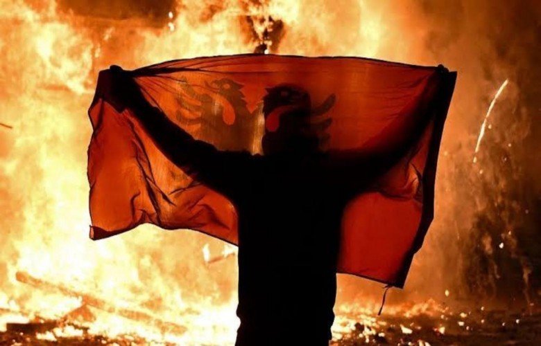 BBC: Akuzat për korrupsion e kostoja e jetesës në fokus të protestave në Tiranë