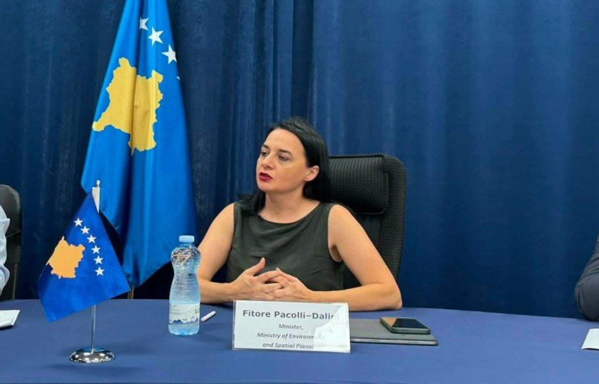 Mbeturinat në Prishtinë  Pacolli njofton gjoba ndaj institucioneve përgjegjëse