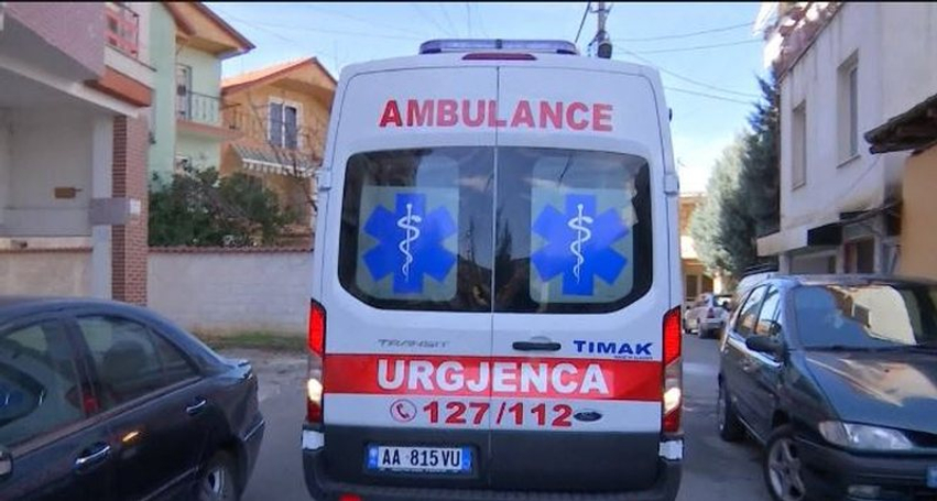 Krim në familje në Vau i Dejës  Burri godet me sëpatë bashkëshorten  55 vjeçarja në rrezik për jetën