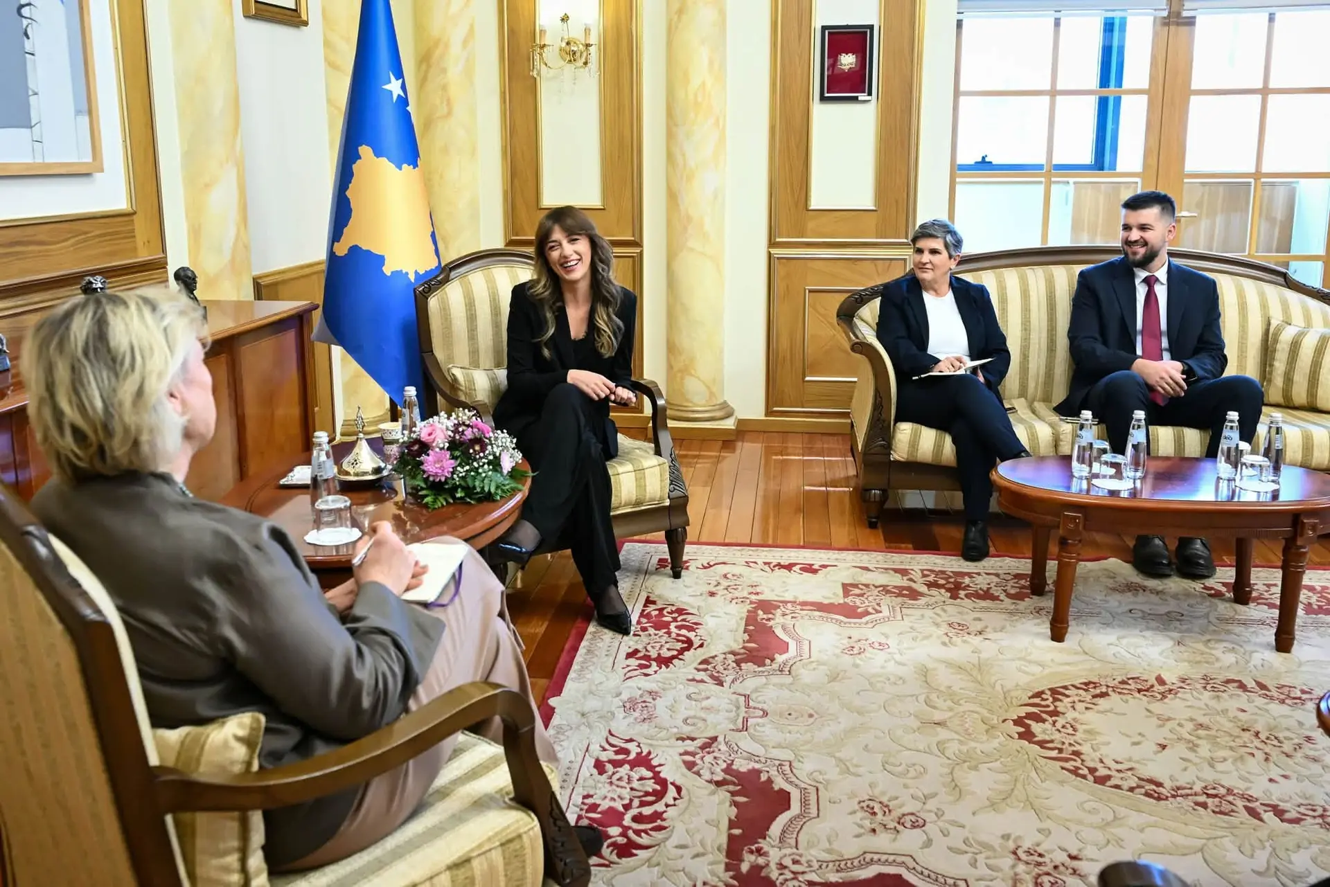 Haxhiu me delegacionin e Forumit Ekonomik të Grave, diskutojnë për fuqizimin ekonomik të tyre