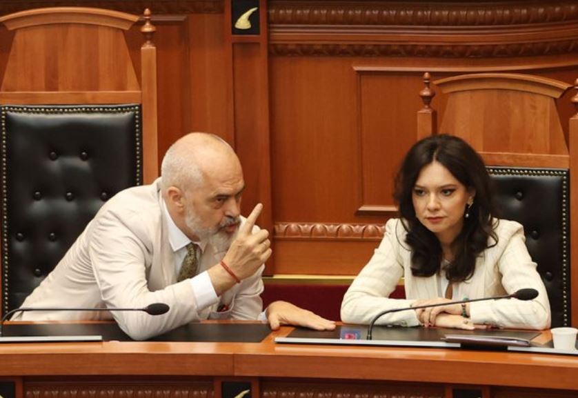 Protestat në Tiranë, Spiropali letër Ramës: Jep zgjidhje politike, pa tabu, pa kufij dhe pa frikë!