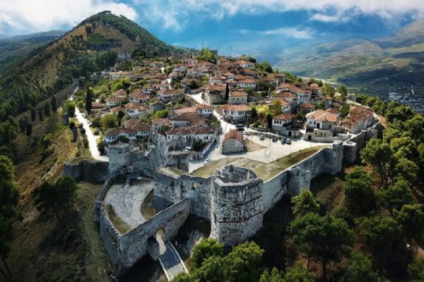 ​Shqipëria 68 vjet në UNESCO