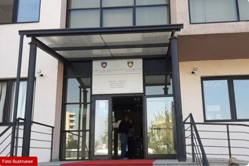 sekuestrohen-53-2-kilograme-marihuane-ne-gjilan-kerkohet-paraburgim-per-dy-te-dyshuar
