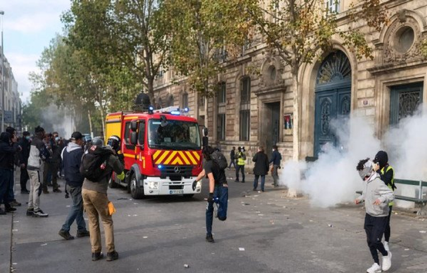 Rritet në 272 numri i të arrestuarve në protestat në Francë