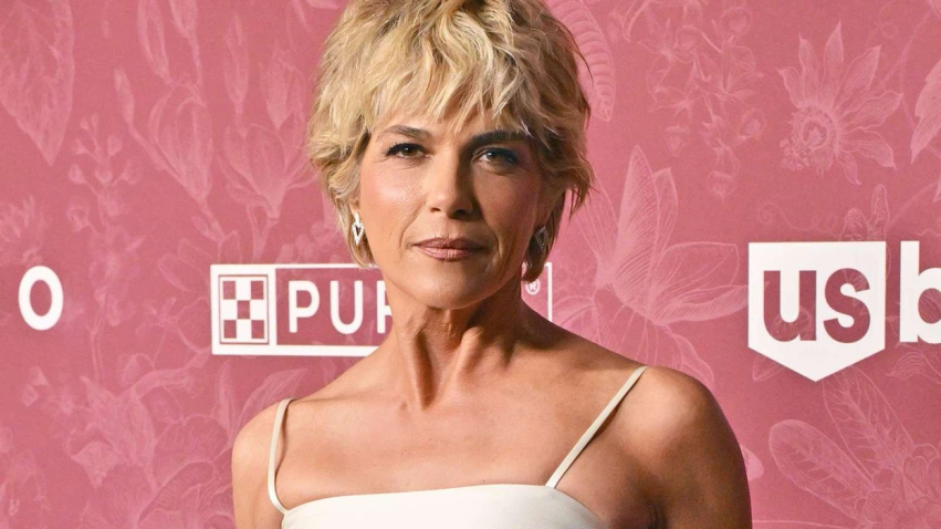 zedhenesi-i-selma-blair-reagon-pas-arrestimit-te-aktores-nuk-tentoi-te-hapte-dyert-e-avionit
