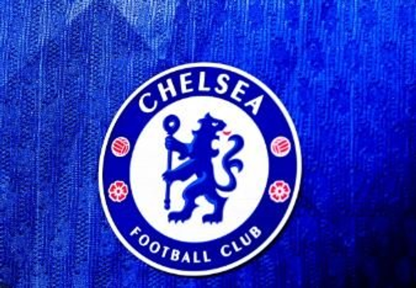 Chelsea synon transferimin e dy yjeve të Barcelonës në janar