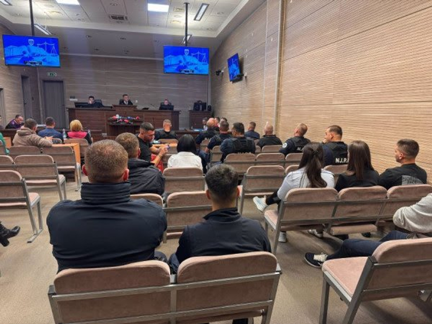Filloi seanca gjyqësore ndaj tre të akuzuarve për sulmin në kanalin Ibër Lepenci