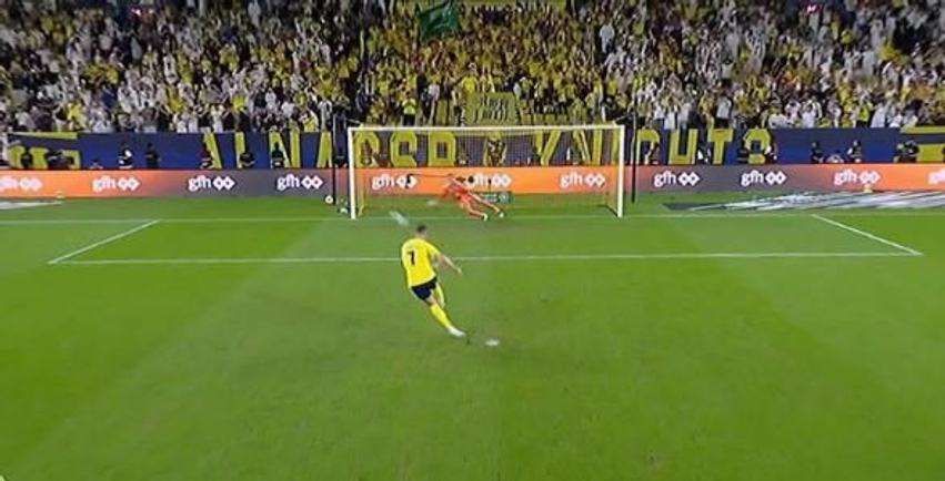 Ronaldo e huq penalltinë për Al Nassr 