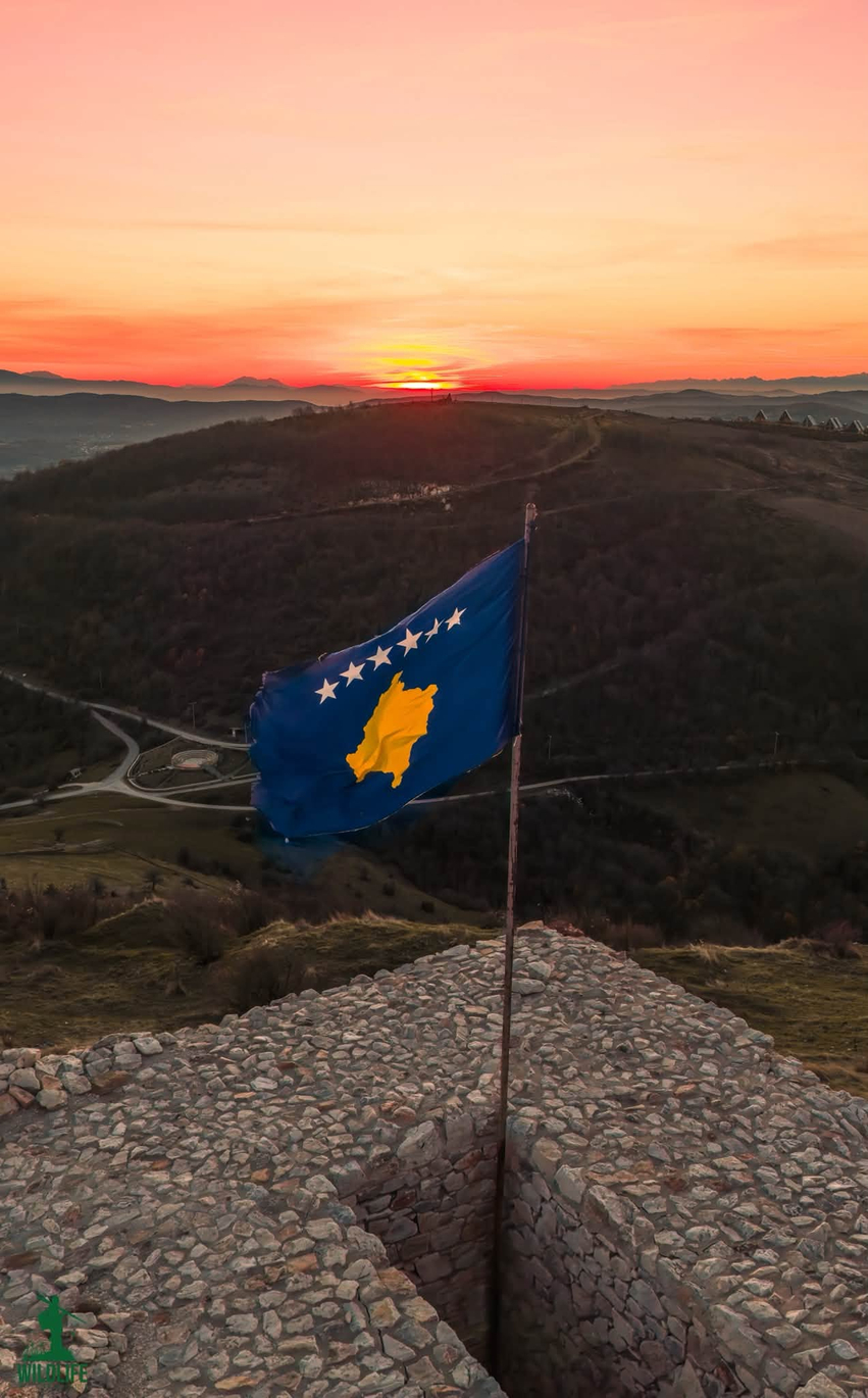 Një perëndim dielli nga Kalaja e Artanës