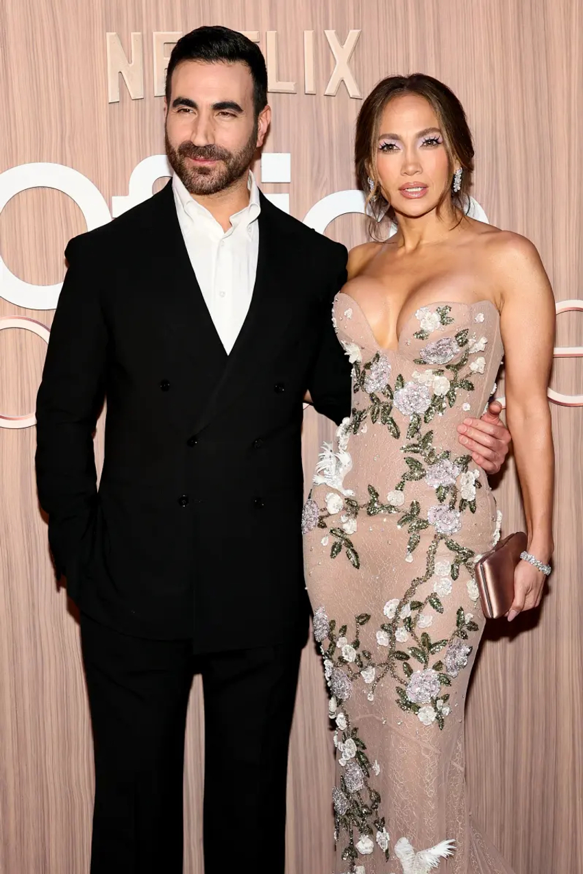 Jennifer Lopez dhe Brett Goldstein po shijojnë një romancë të re 