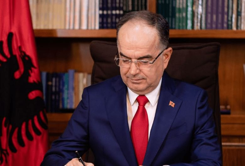 Protestat në Tiranë  Begaj zhvillon seri takimesh me ambasadorët e SHBA së  BE së e Gjermanisë dhe dy ish presidentët
