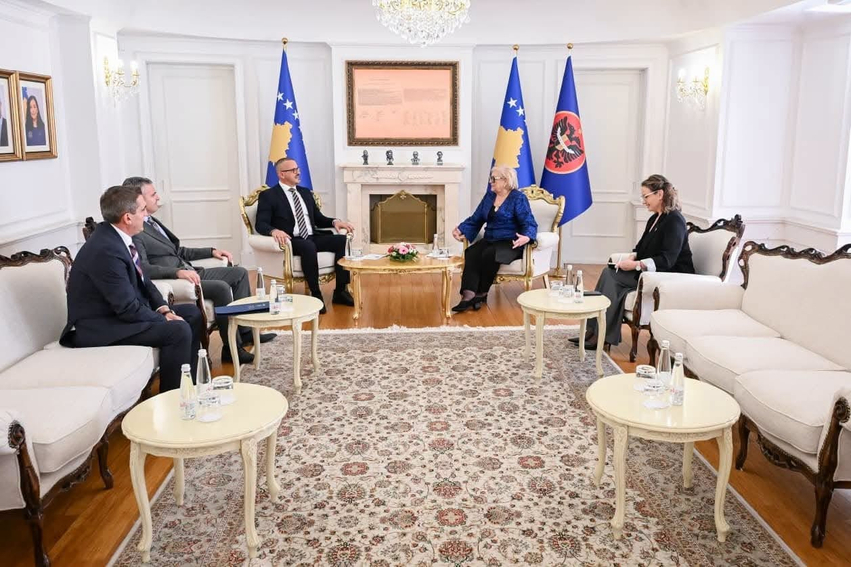 shiroka-pula-takon-drejtuesit-e-sistemit-te-drejtesise