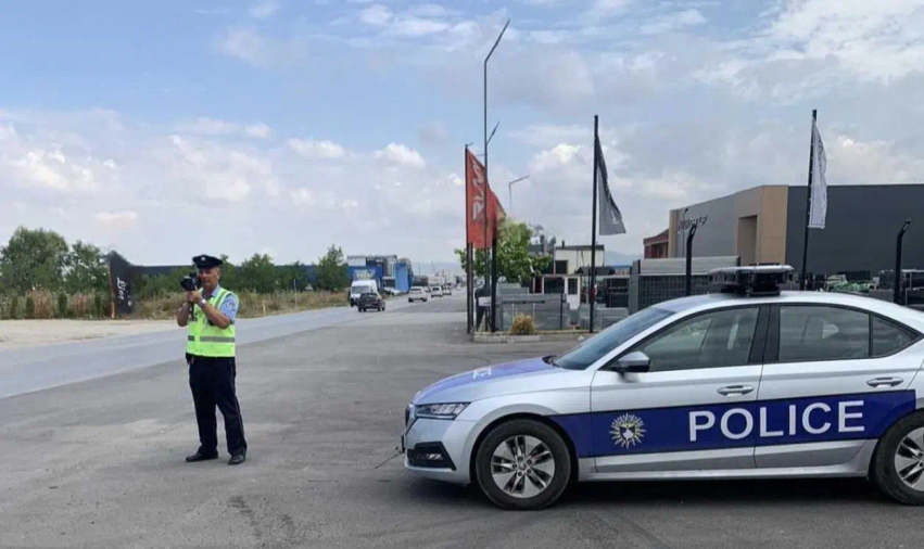Shkelën rregullat e trafikut  30 shoferëve në Ferizaj iu pezullohet leja
