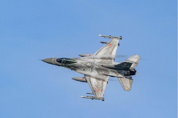 ​Polonia aktivizon ushtrinë për shkak të sulmeve ruse