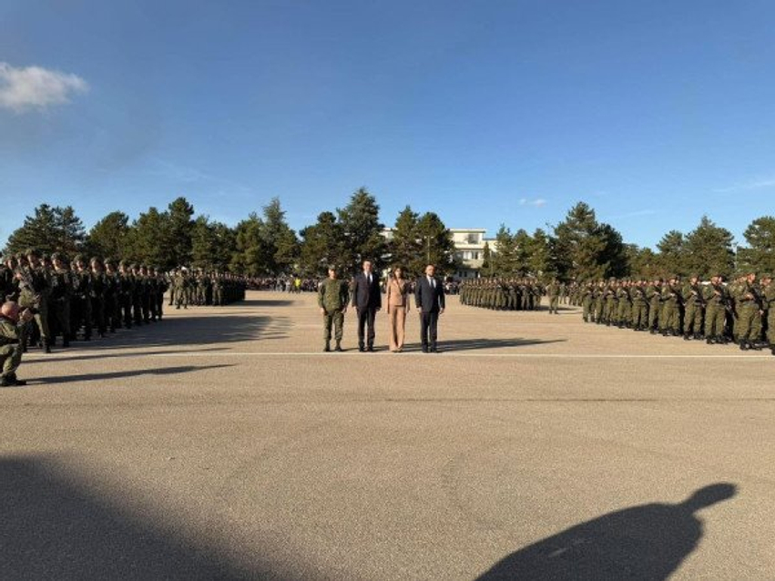 kurti-synimi-yne-i-qarte-t-i-dalim-zot-atdheut-e-ushtria-jone-te-behet-pjese-e-nato-s