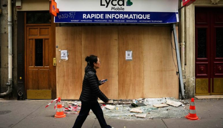 Trazirat gjatë protestave  ndalim qarkullimi në Paris çdo natë deri të hënën