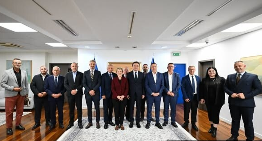 Haxhiu u bën thirrje shqiptarëve të Luginës të votojnë për  Koalicionin Shqiptar 