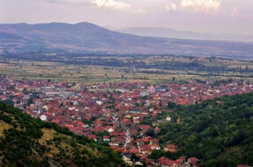Shqiptarët bashkojnë votën në Serbi  analistët zbulojnë çfarë mund të ndryshojë pas 25 tetorit