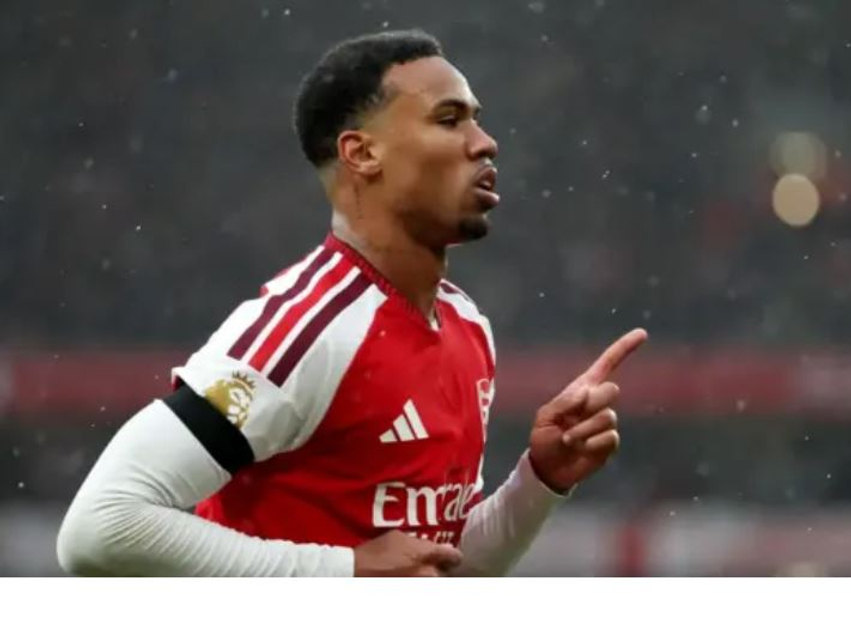 Gabriel shënon në ndeshjen jubilare me Arsenalin