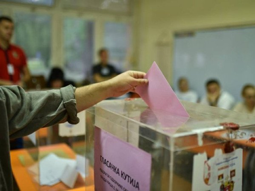cesid-raporton-260-parregullsi-te-mundshme-zgjedhore-ne-serbi-dyshime-per-presion-ndaj-votuesve